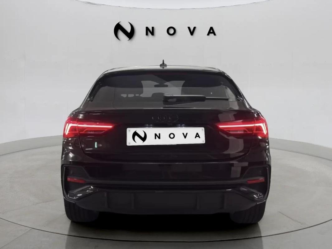 Audi Q3 - Photo 4