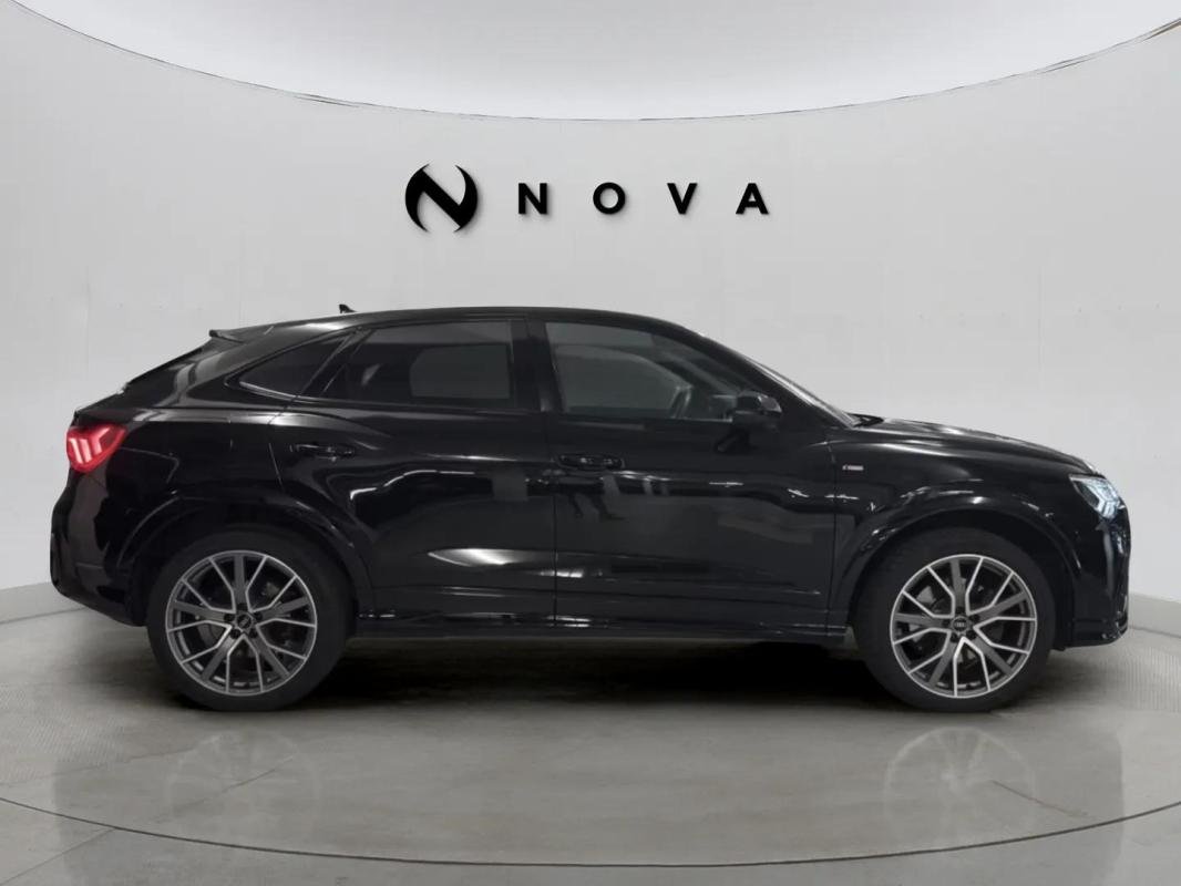 Audi Q3 - Photo 6