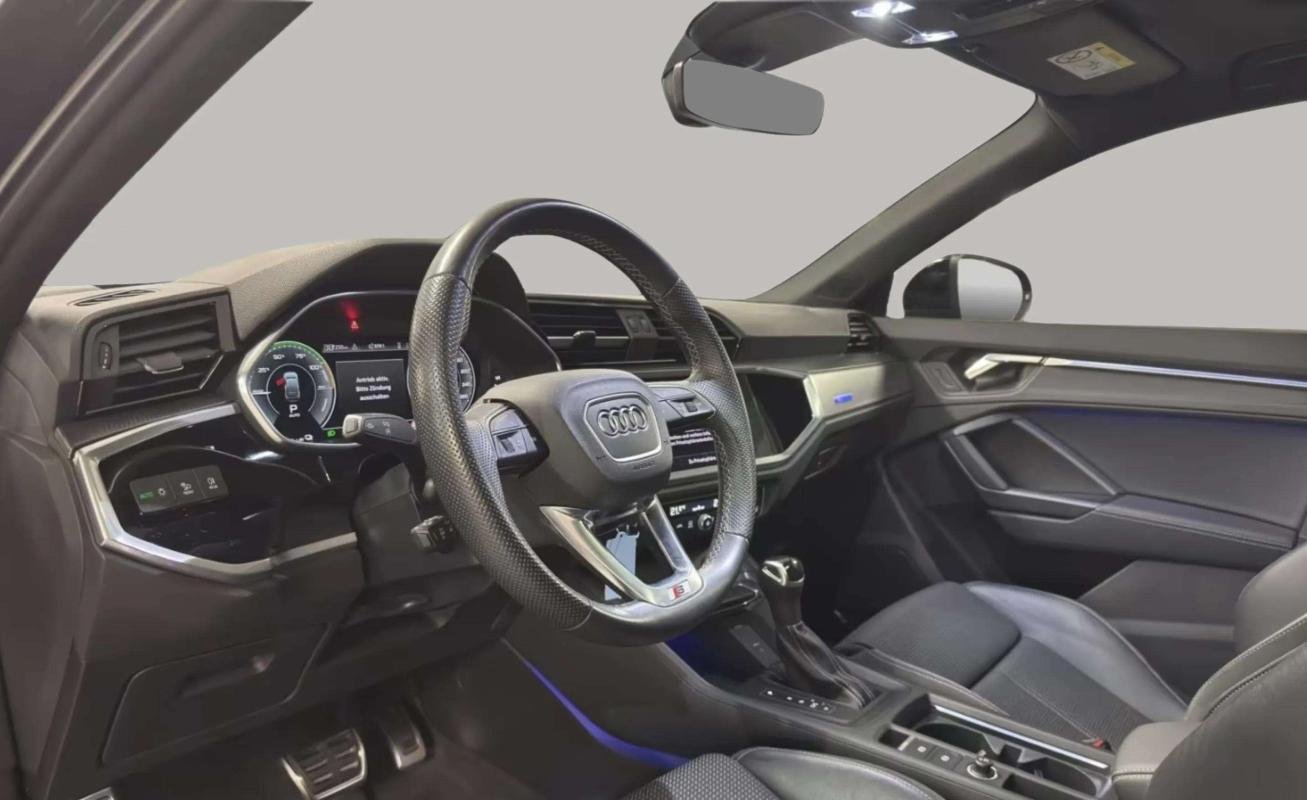 Audi Q3 - Photo 9