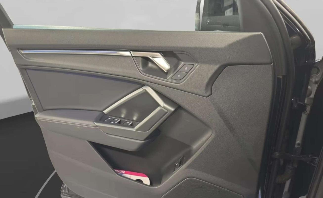 Audi Q3 - Photo 10