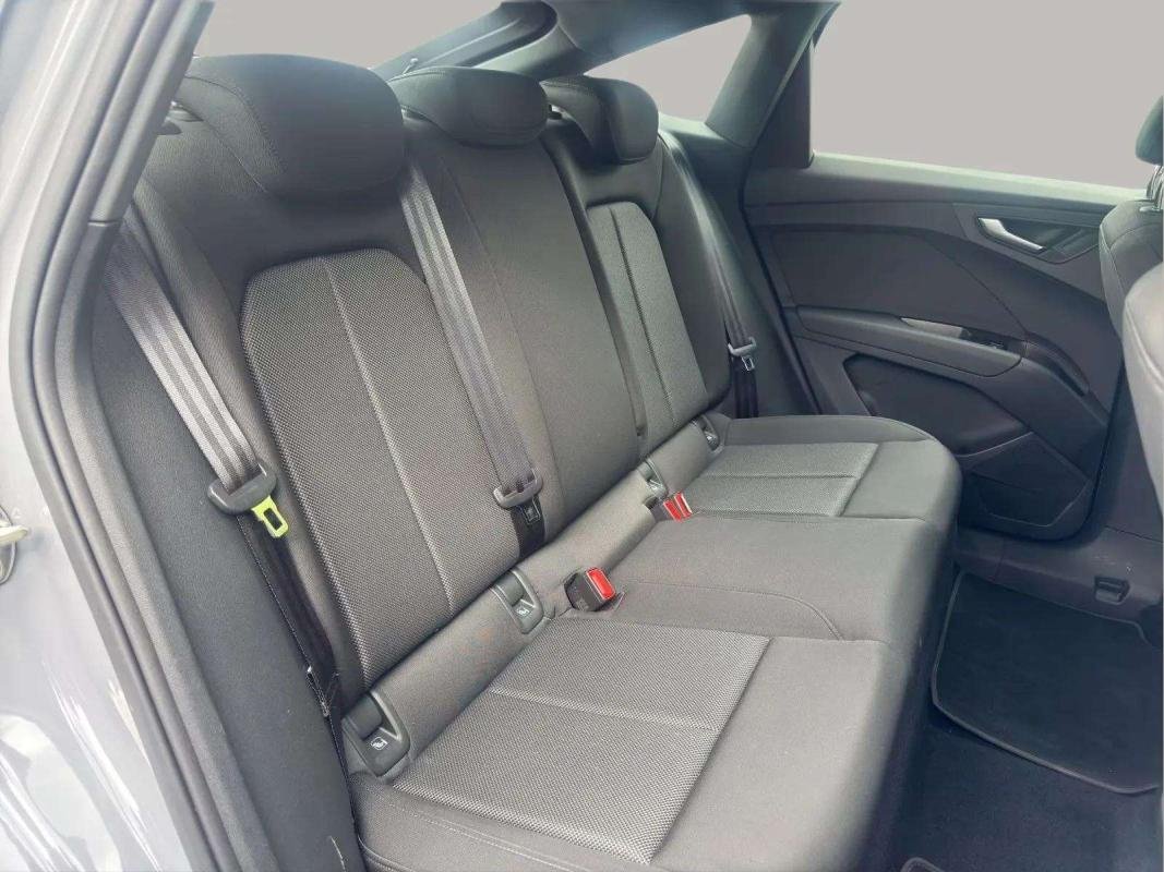 Audi Q4 e-tron - Photo 8