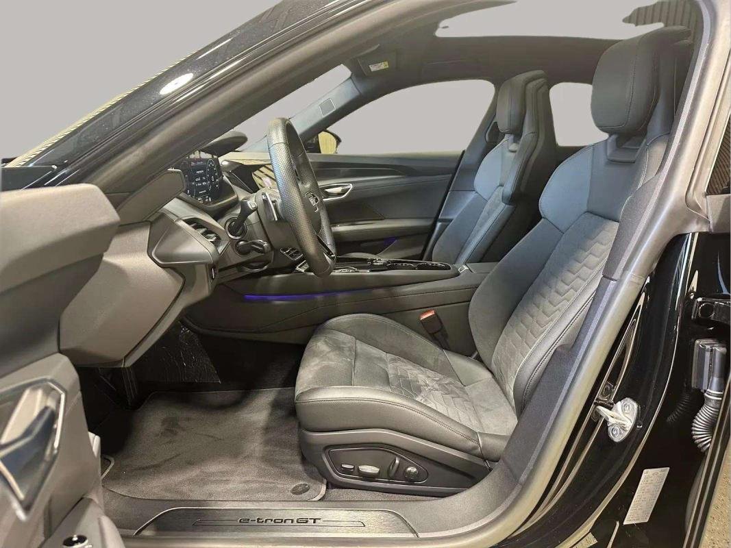 Audi e-tron gt - Photo 11