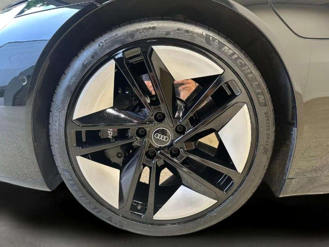 Audi e-tron gt - Photo 17