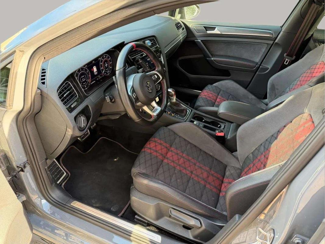 Volkswagen Golf - Photo 4