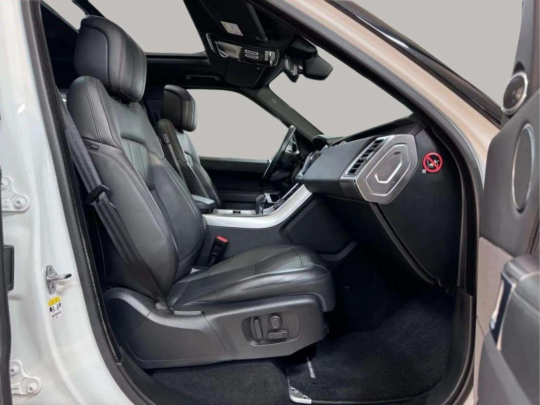 Land Rover Range Rover Sport - Photo 12