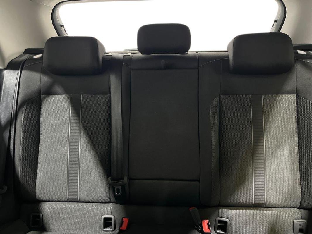 Volkswagen T-Roc - Photo 22