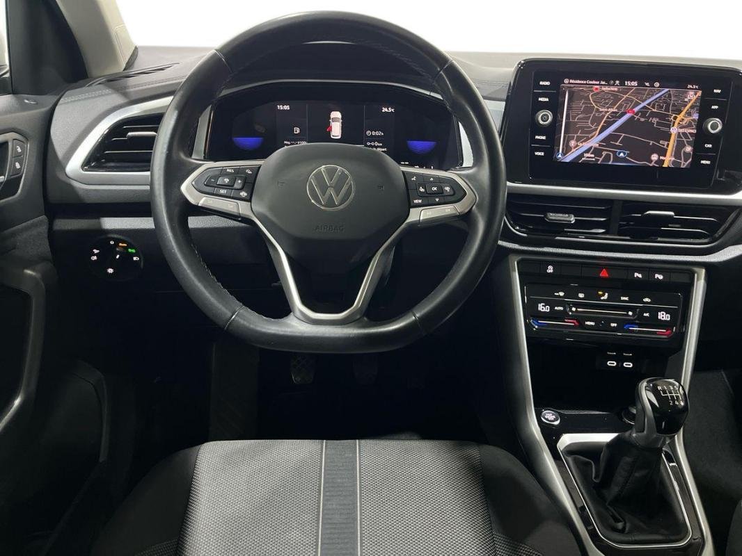 Volkswagen T-Roc - Photo 24