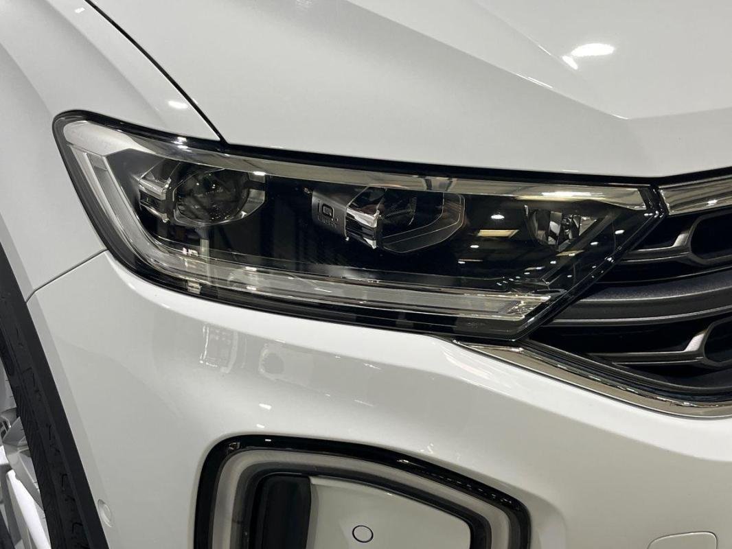 Volkswagen T-Roc - Photo 25