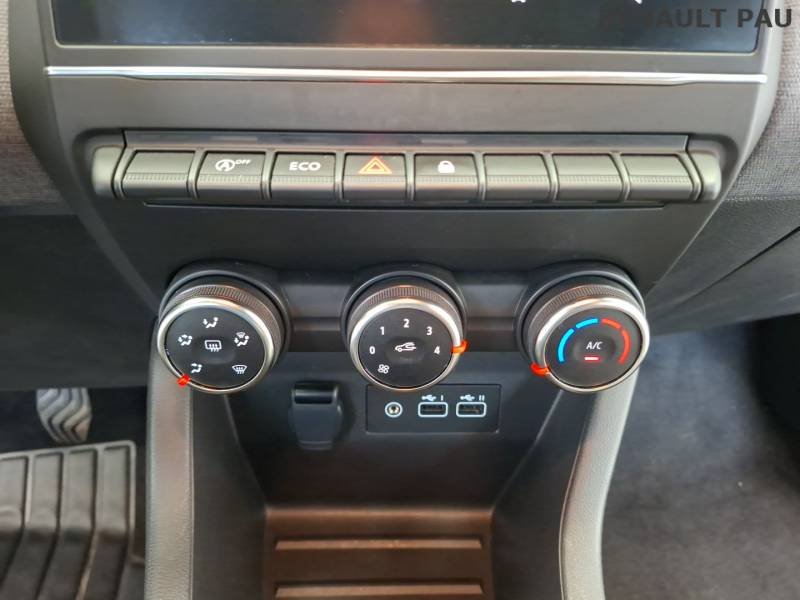 Renault Clio - Photo 25