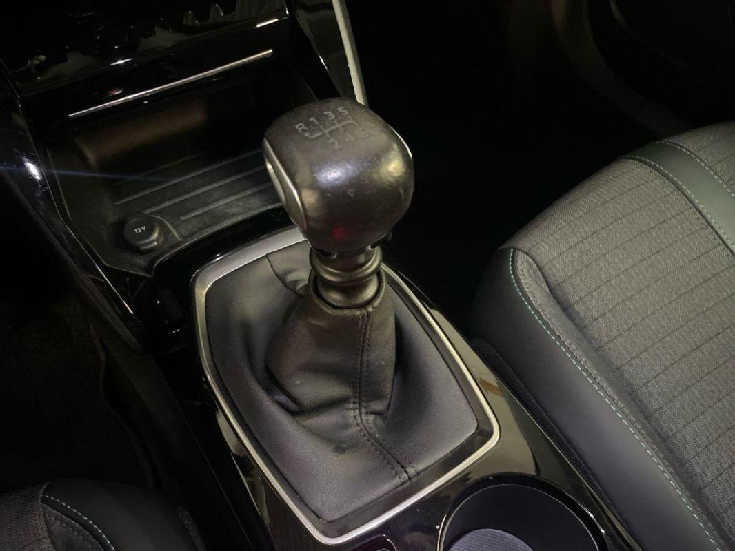 Peugeot 2008 - Photo 11