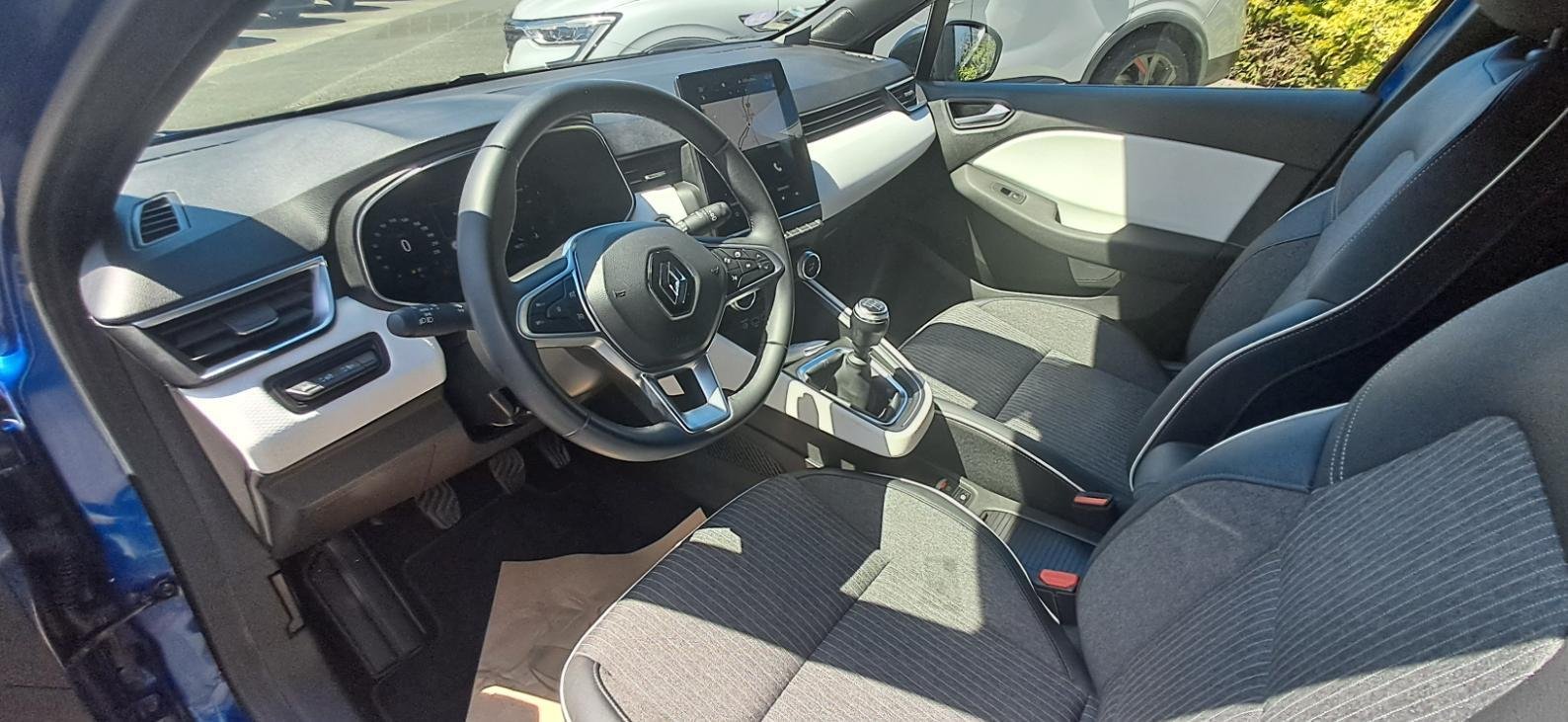 Renault Clio - Photo 6