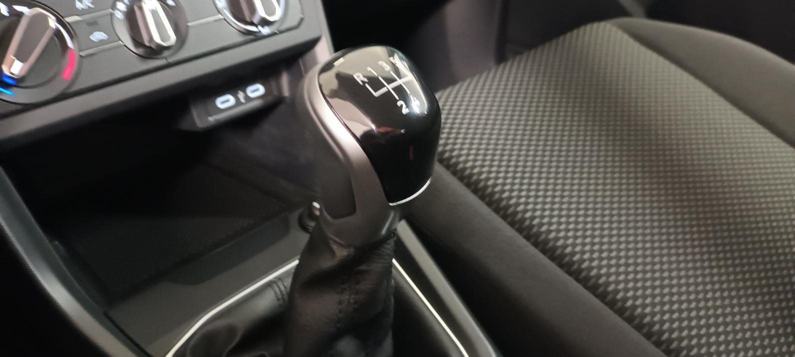Volkswagen T-Cross - Photo 6