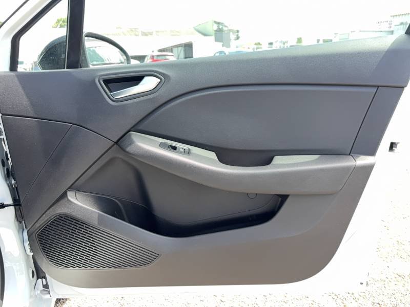 Renault Clio - Photo 31