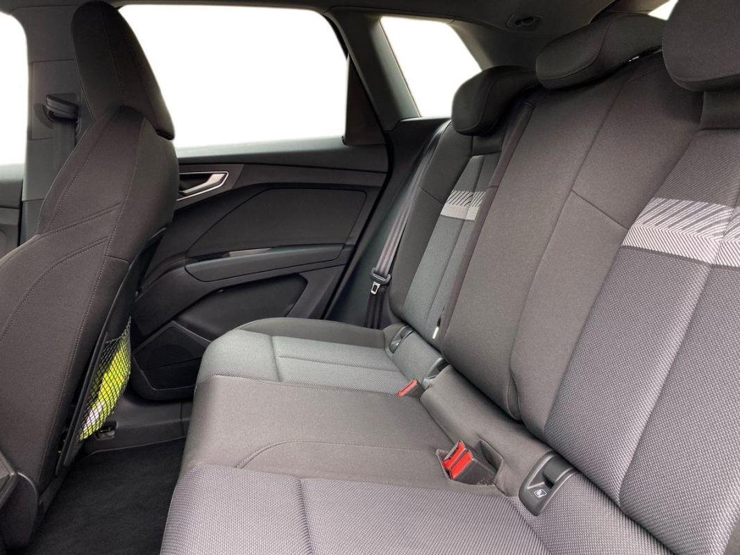 Audi Q4 e-tron - Photo 23