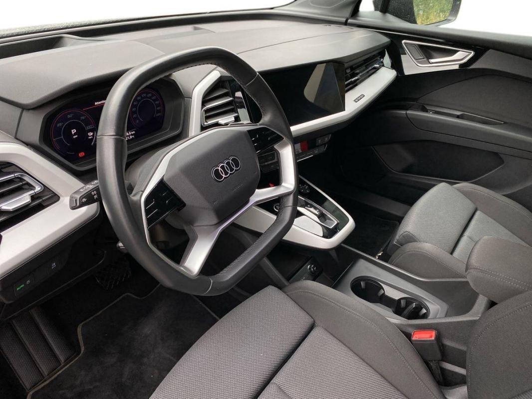 Audi Q4 e-tron - Photo 9