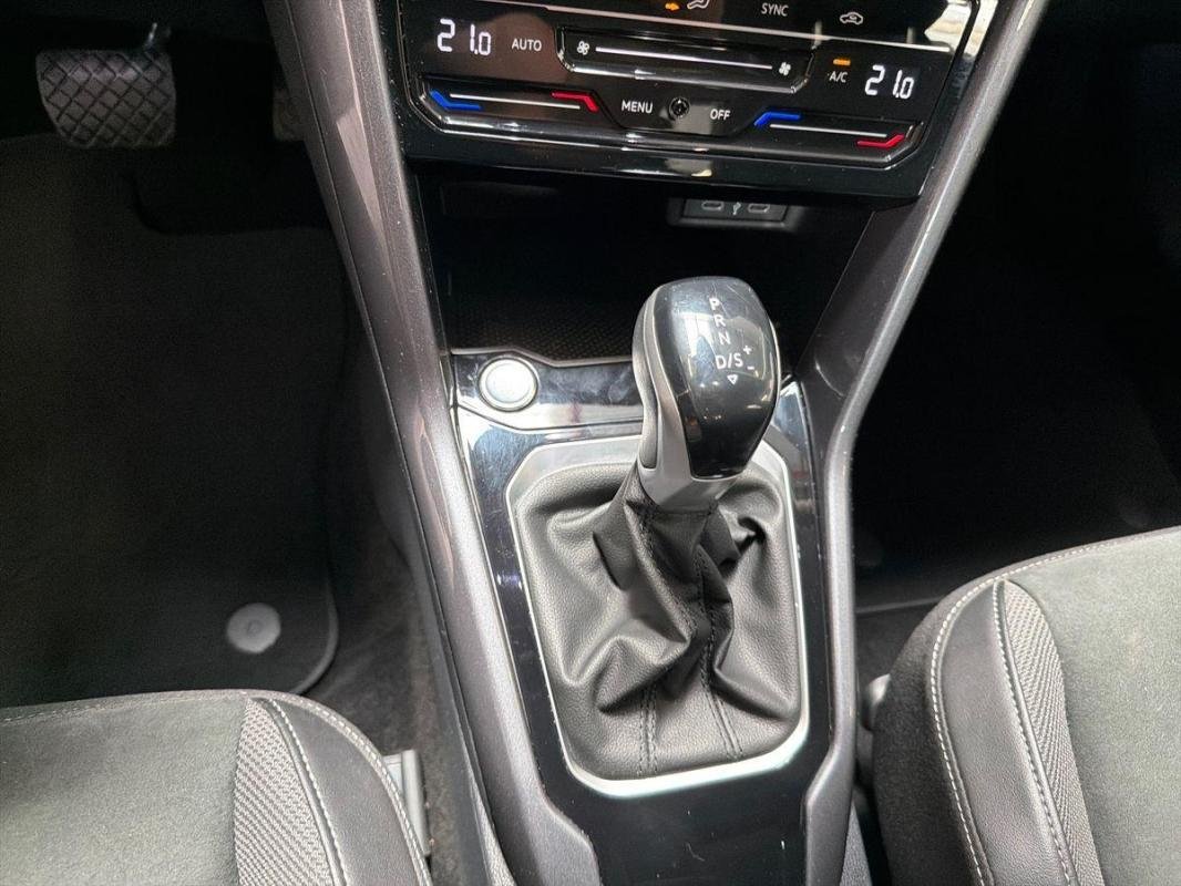Volkswagen T-Roc - Photo 11