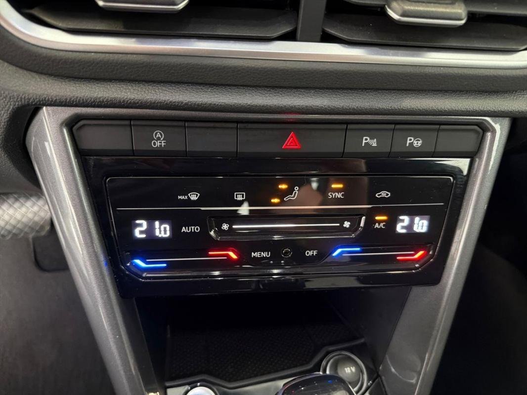 Volkswagen T-Roc - Photo 19