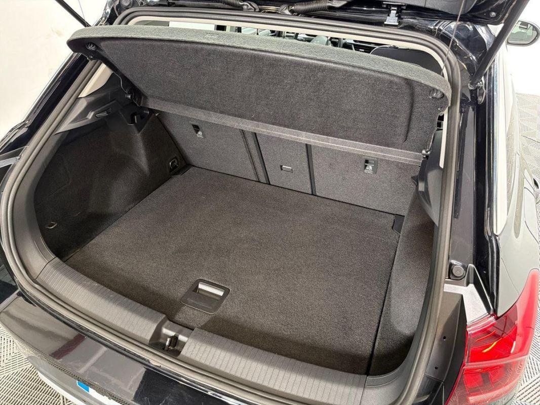 Volkswagen T-Roc - Photo 32