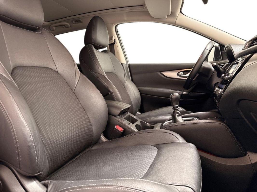 Nissan Qashqai - Photo 13