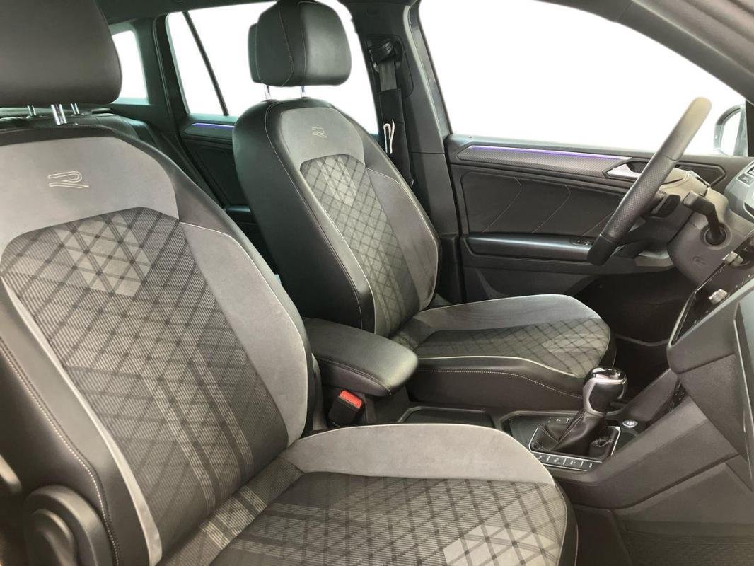 Volkswagen Tiguan - Photo 13