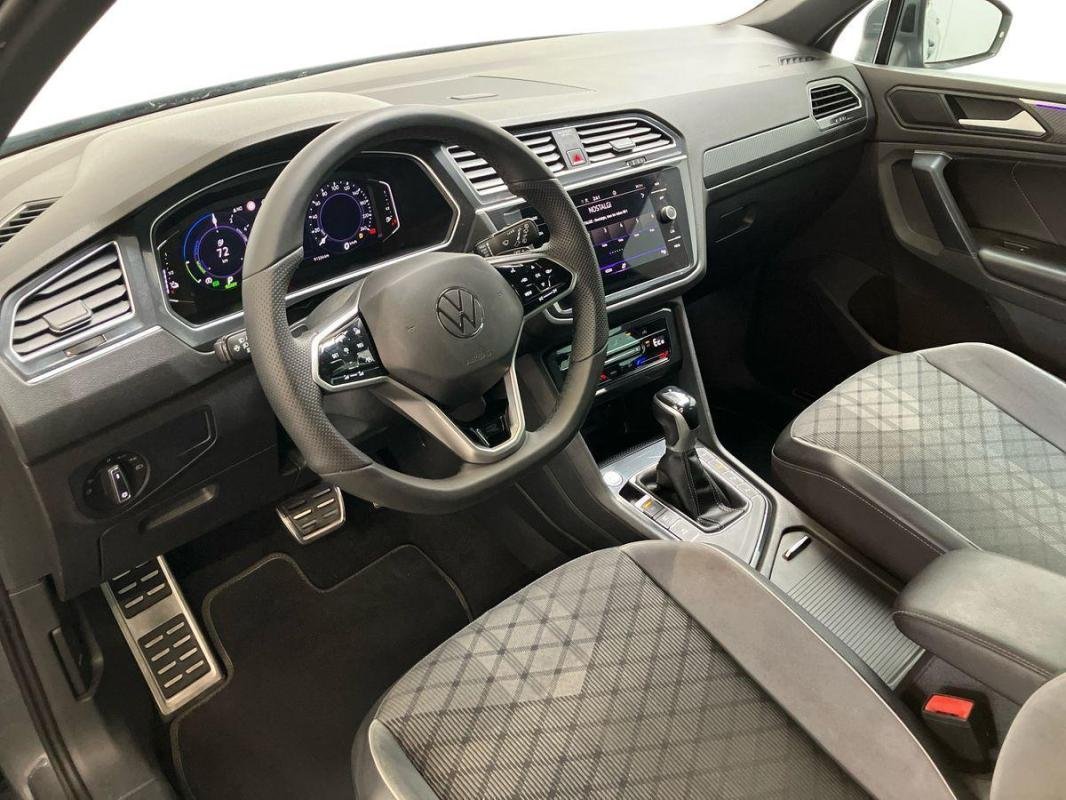 Volkswagen Tiguan - Photo 9
