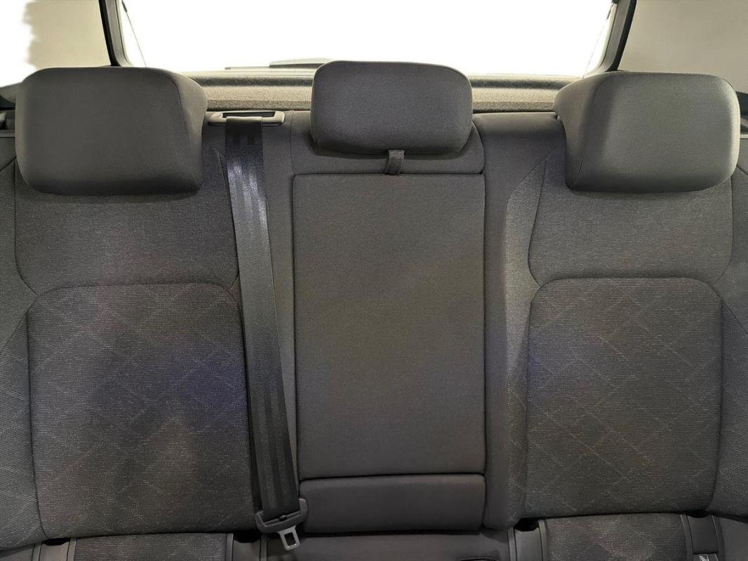 Volkswagen Golf - Photo 22