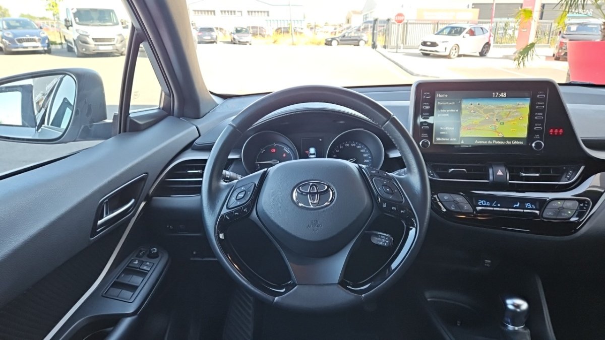 Toyota C-HR - Photo 15