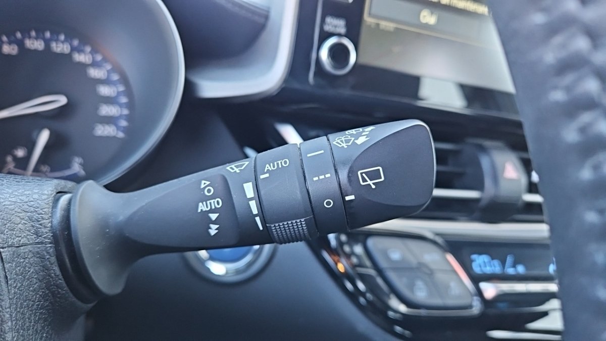 Toyota C-HR - Photo 22