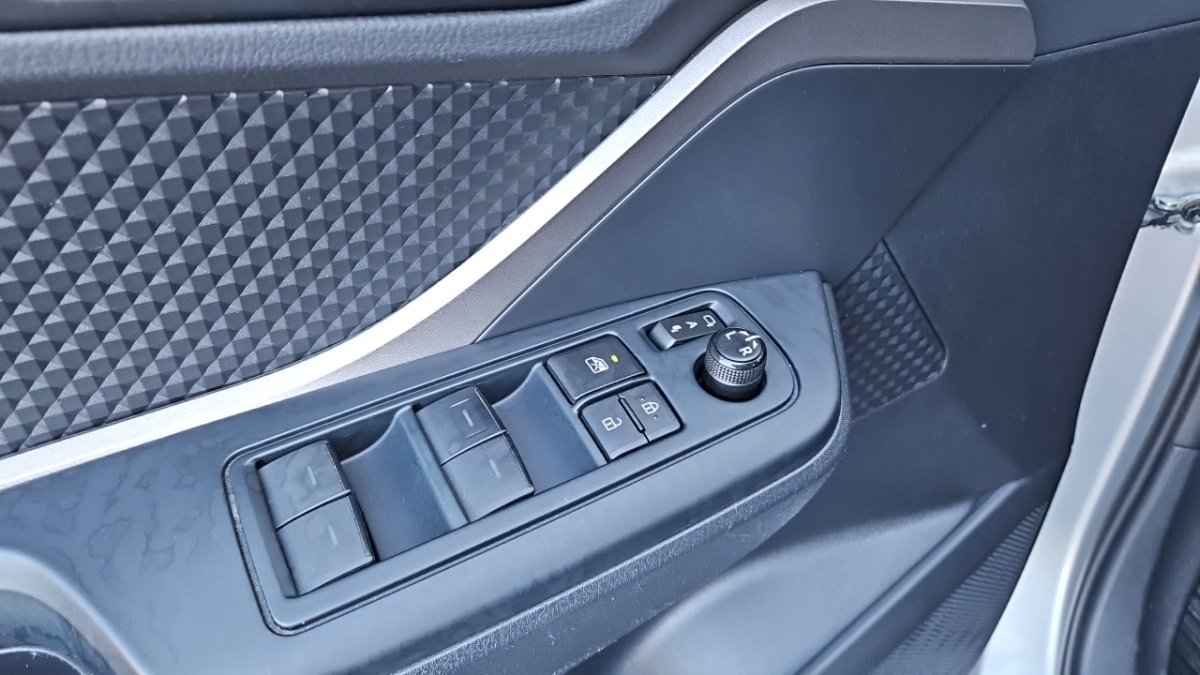 Toyota C-HR - Photo 26
