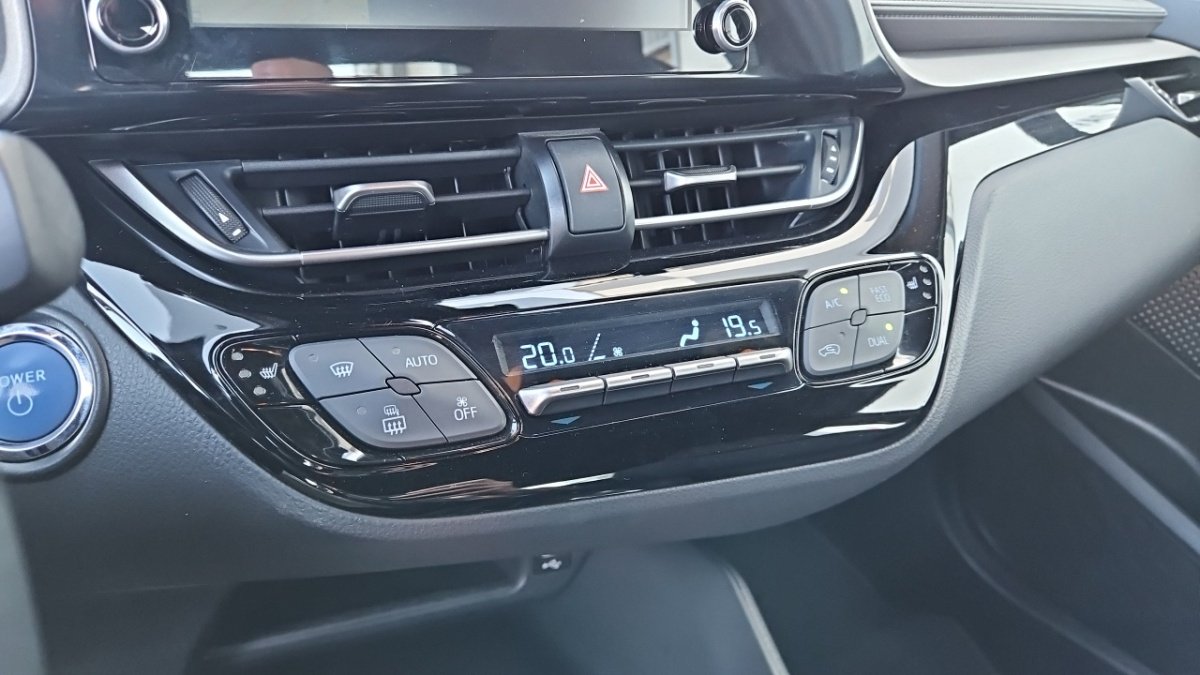 Toyota C-HR - Photo 29