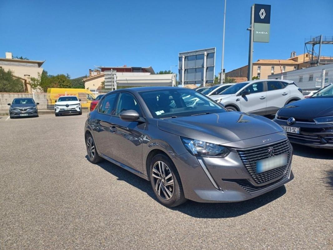 Peugeot 208 - Photo 1