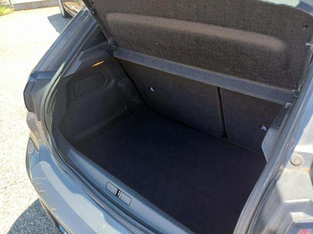 Peugeot 208 - Photo 10