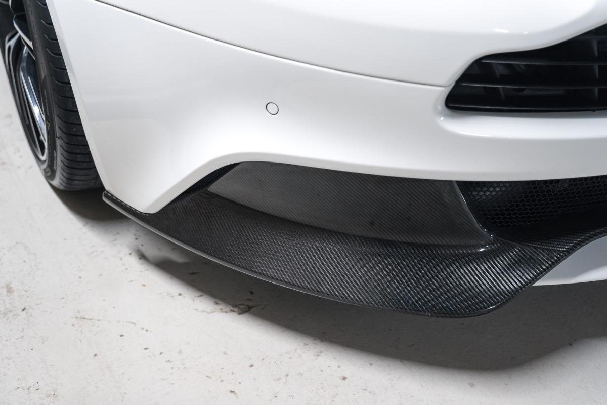 Aston Martin Vanquish - Photo 2