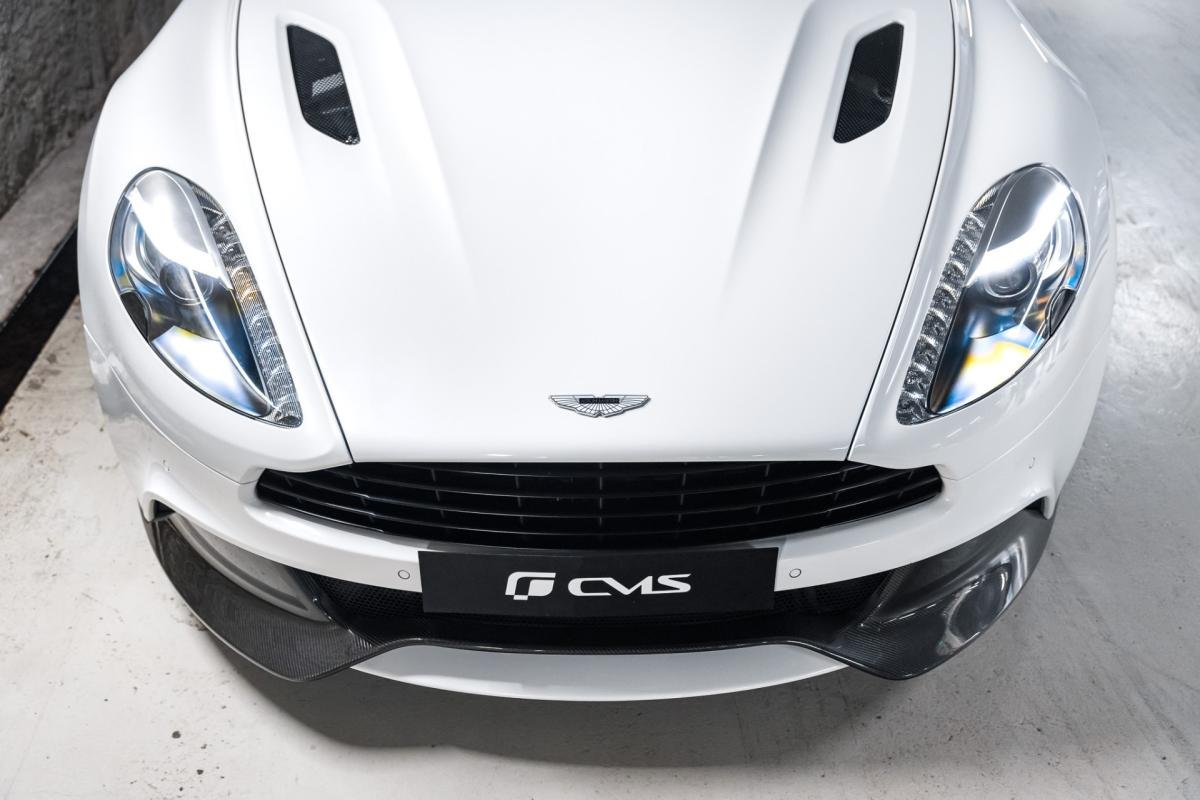 Aston Martin Vanquish - Photo 5