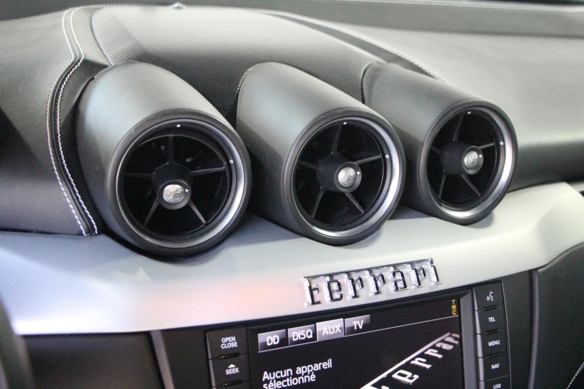 Ferrari FF - Photo 24