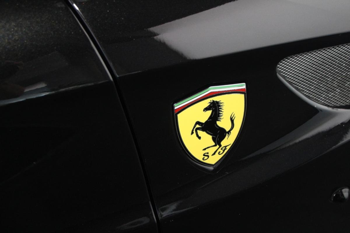 Ferrari FF - Photo 5
