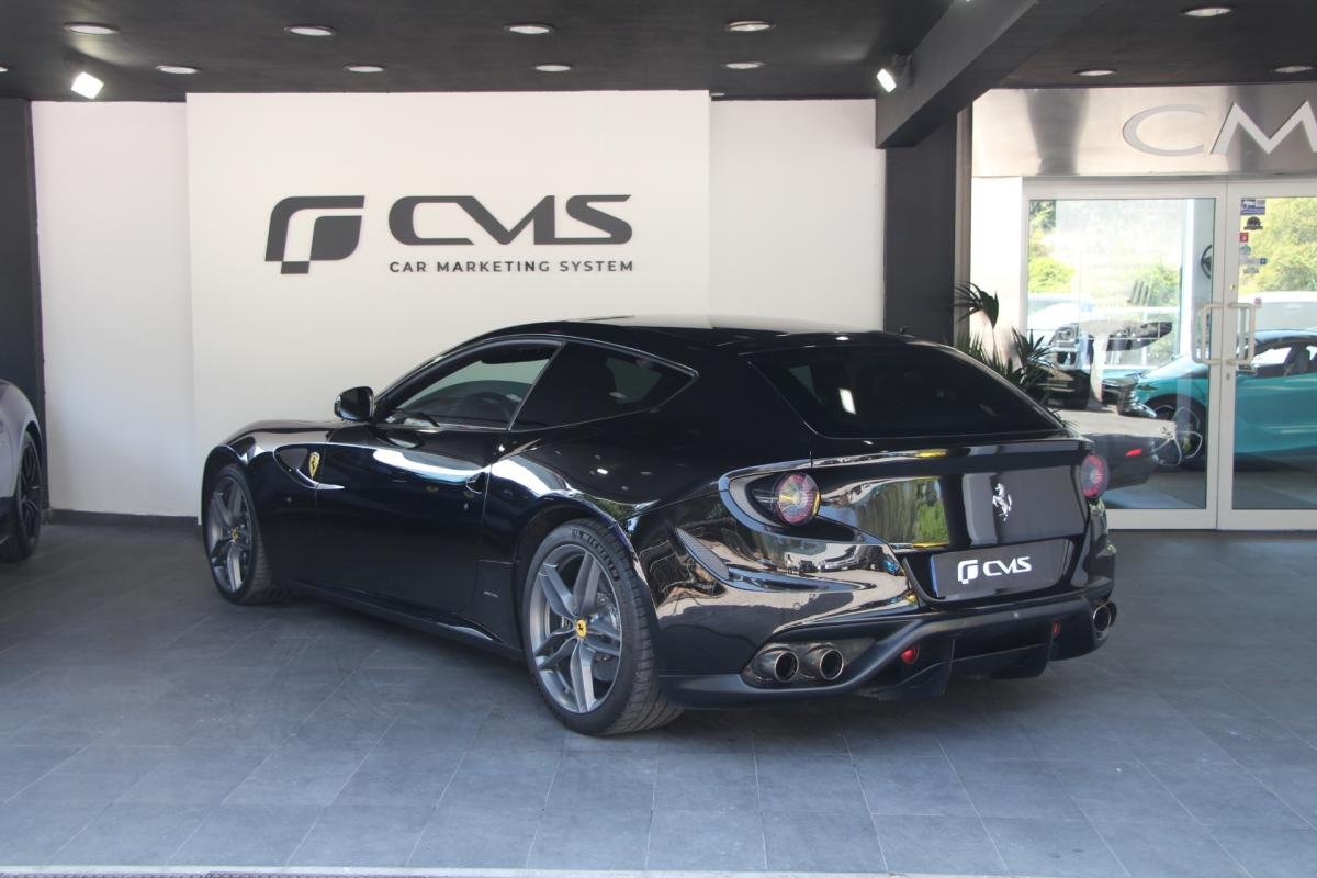 Ferrari FF - Photo 7
