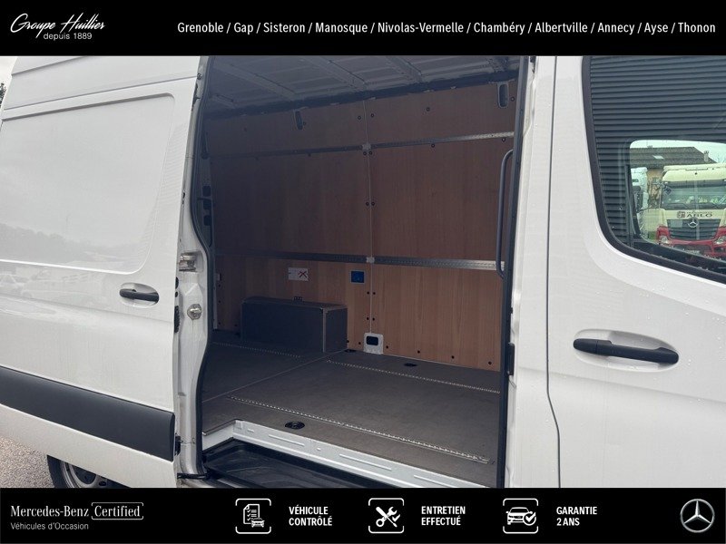 Mercedes Sprinter - Photo 15