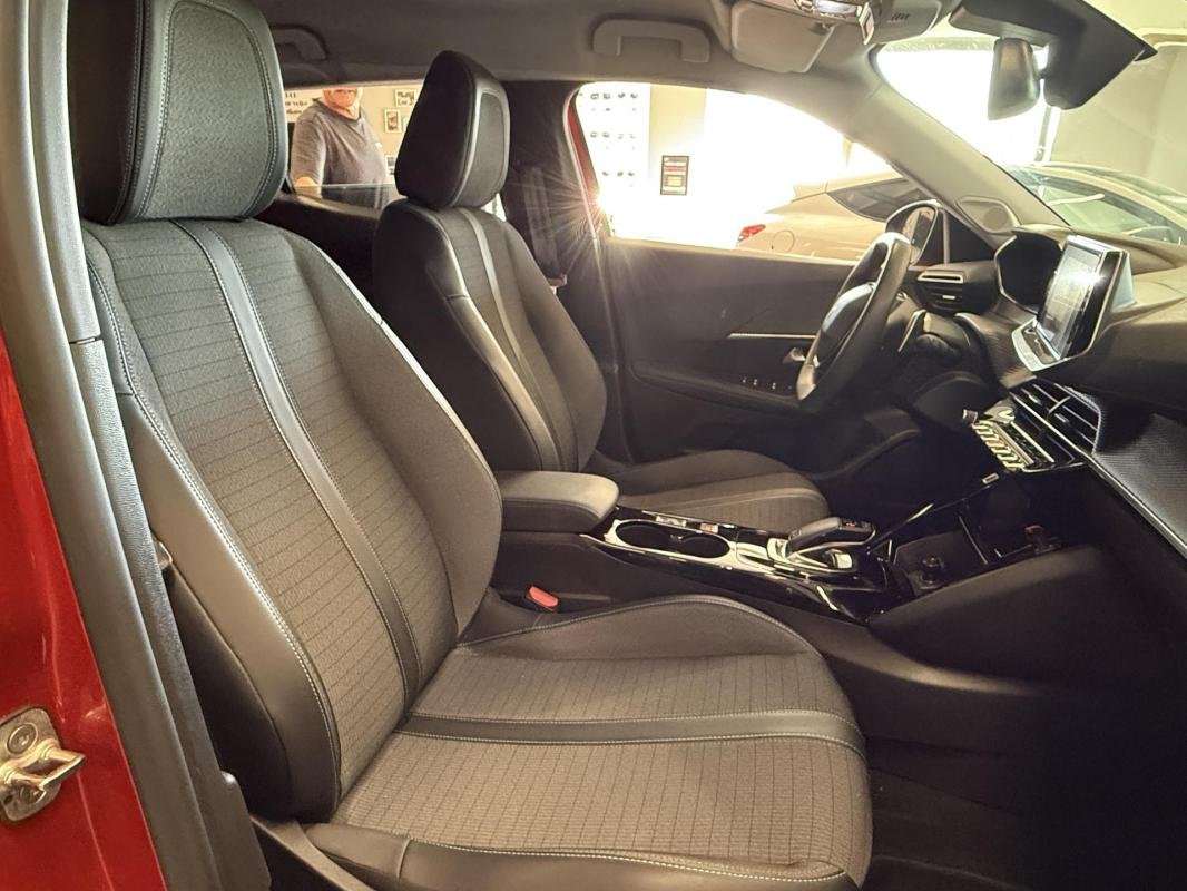 Peugeot 2008 - Photo 12