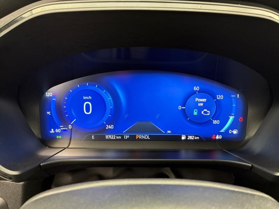 Ford Kuga - Photo 12