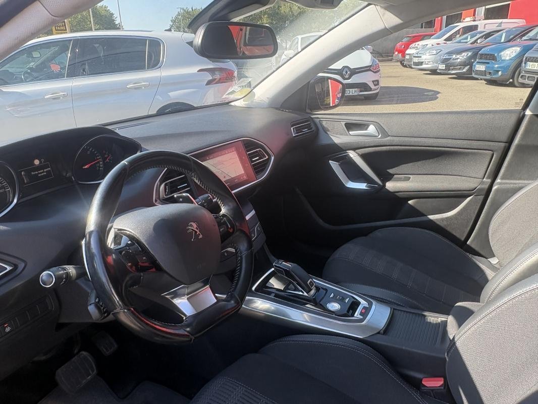 Peugeot 308 - Photo 6