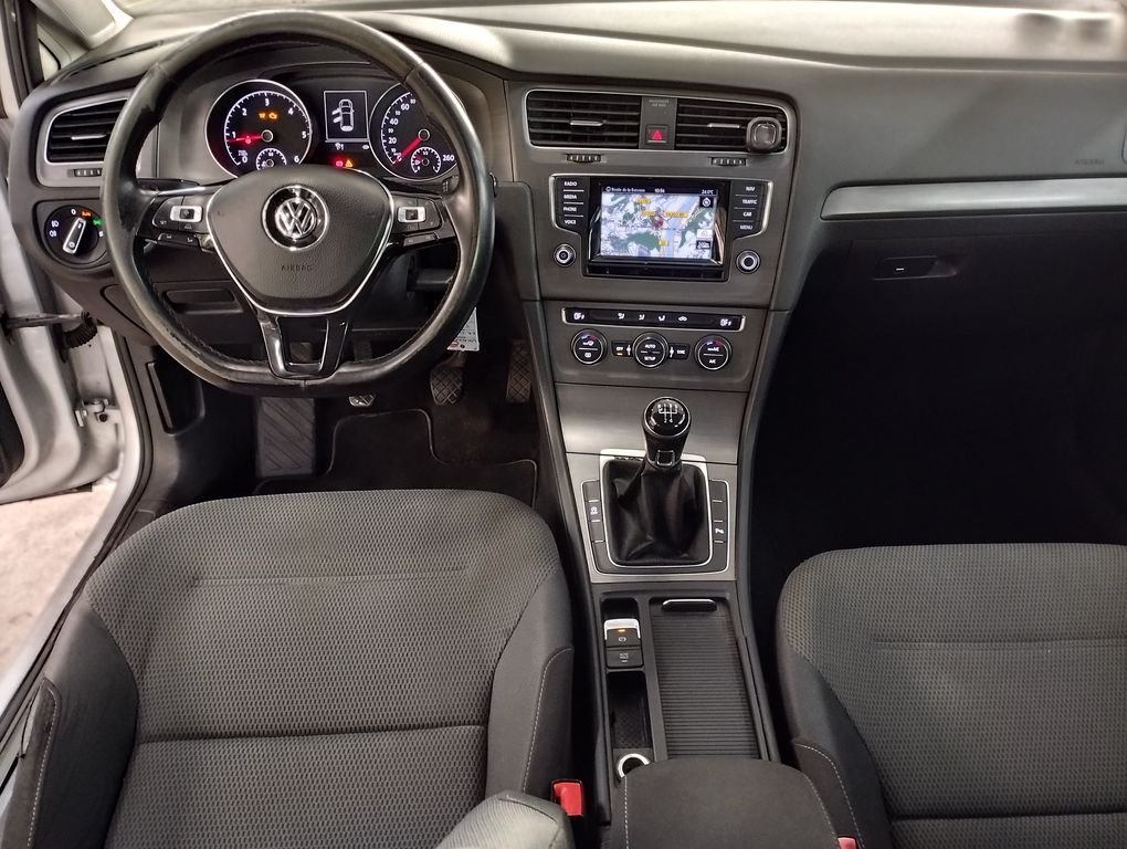 Volkswagen Golf - Photo 3