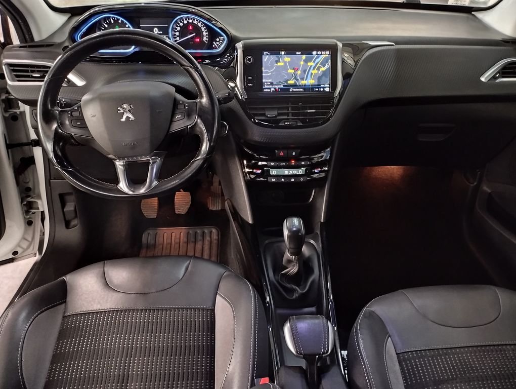 Peugeot 2008 - Photo 3