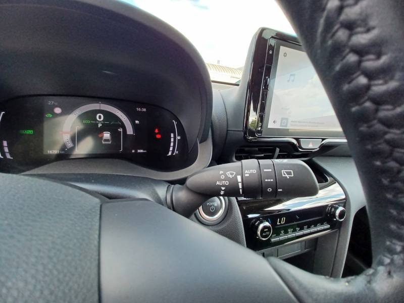 Toyota Yaris - Photo 18