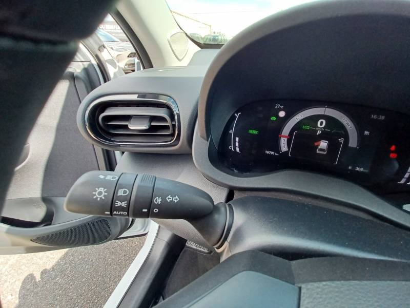 Toyota Yaris - Photo 18