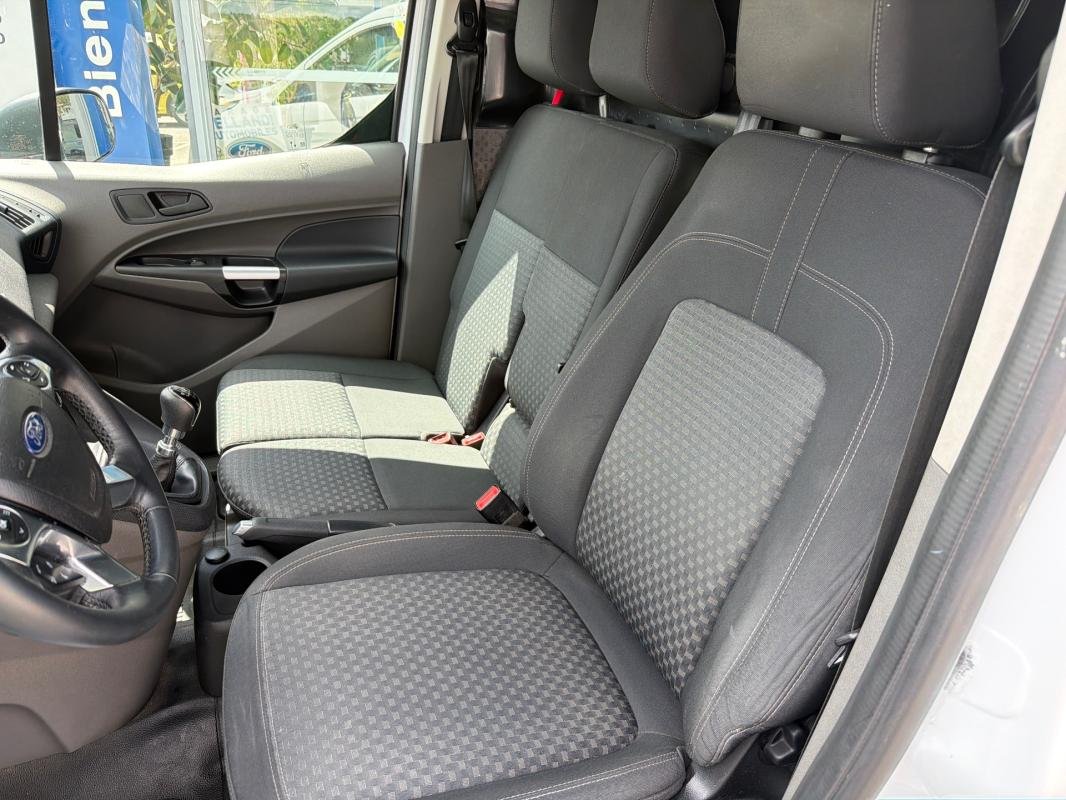 Ford Transit Connect - Photo 14
