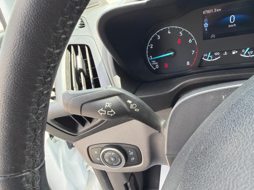 Ford Transit Connect - Photo 18