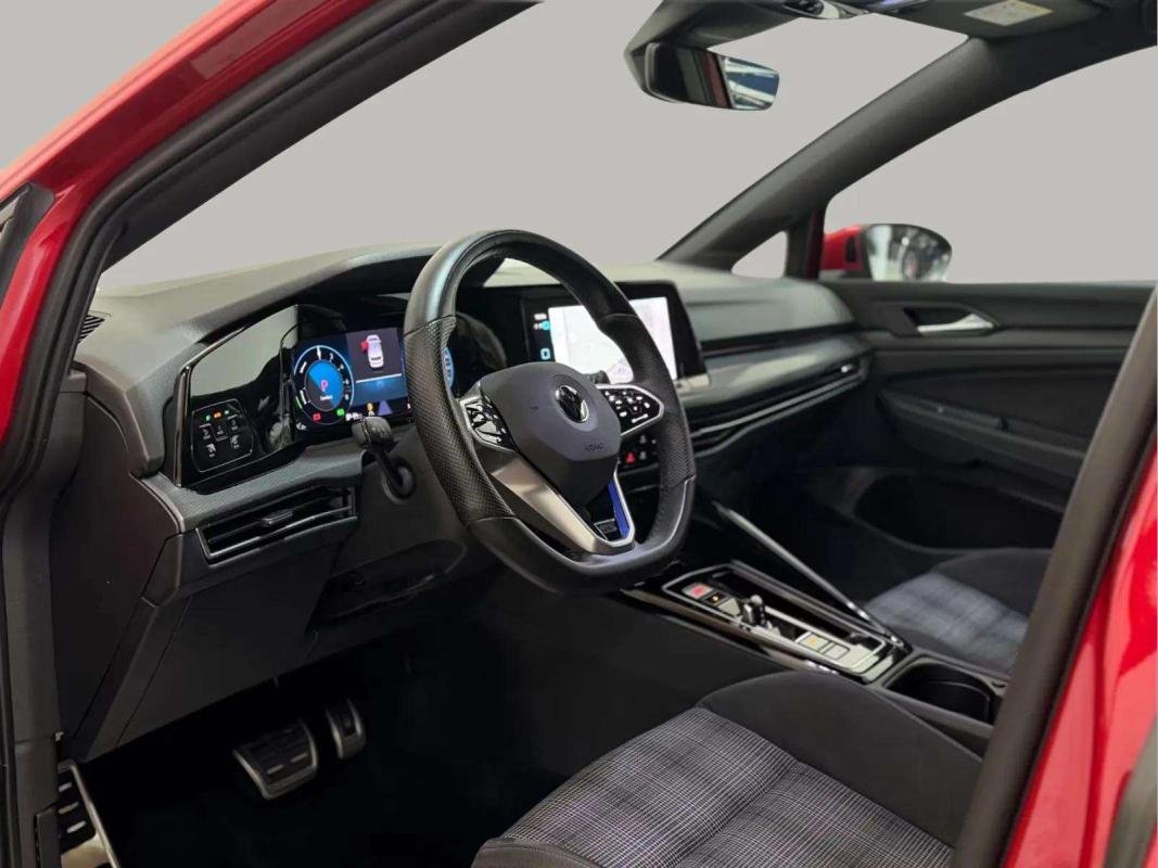 Volkswagen Golf - Photo 11