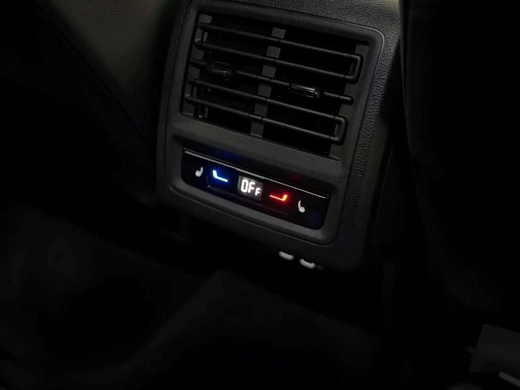 Volkswagen Golf - Photo 8