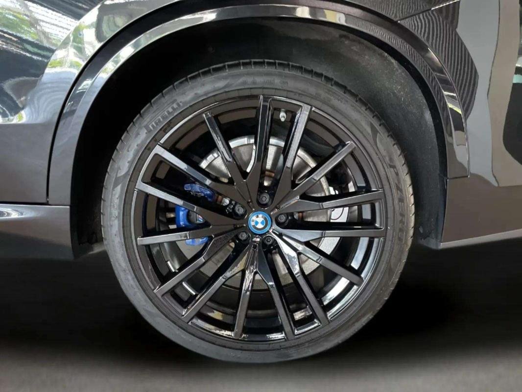 BMW X5 - Photo 11